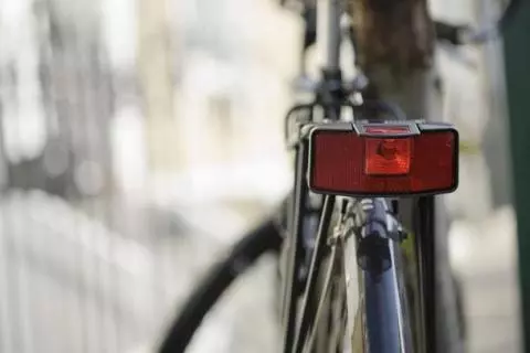 dinsdag aluminium Versnel Is een reflector op een fiets verplicht?